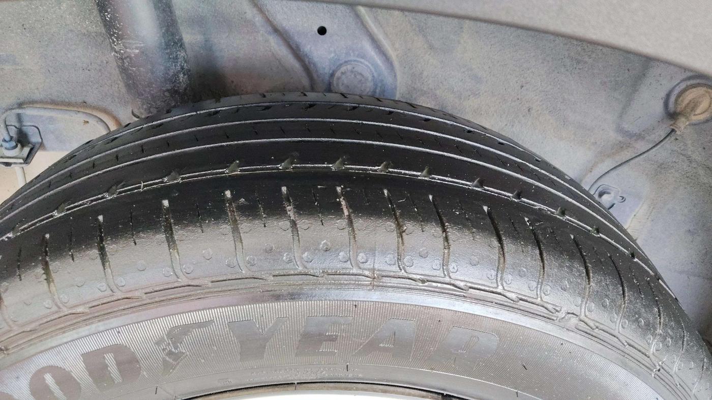 2022 Hyundai VENUE S 1.2, Petrol, Manual, 45,442 km, Right Rear Tyre Tread