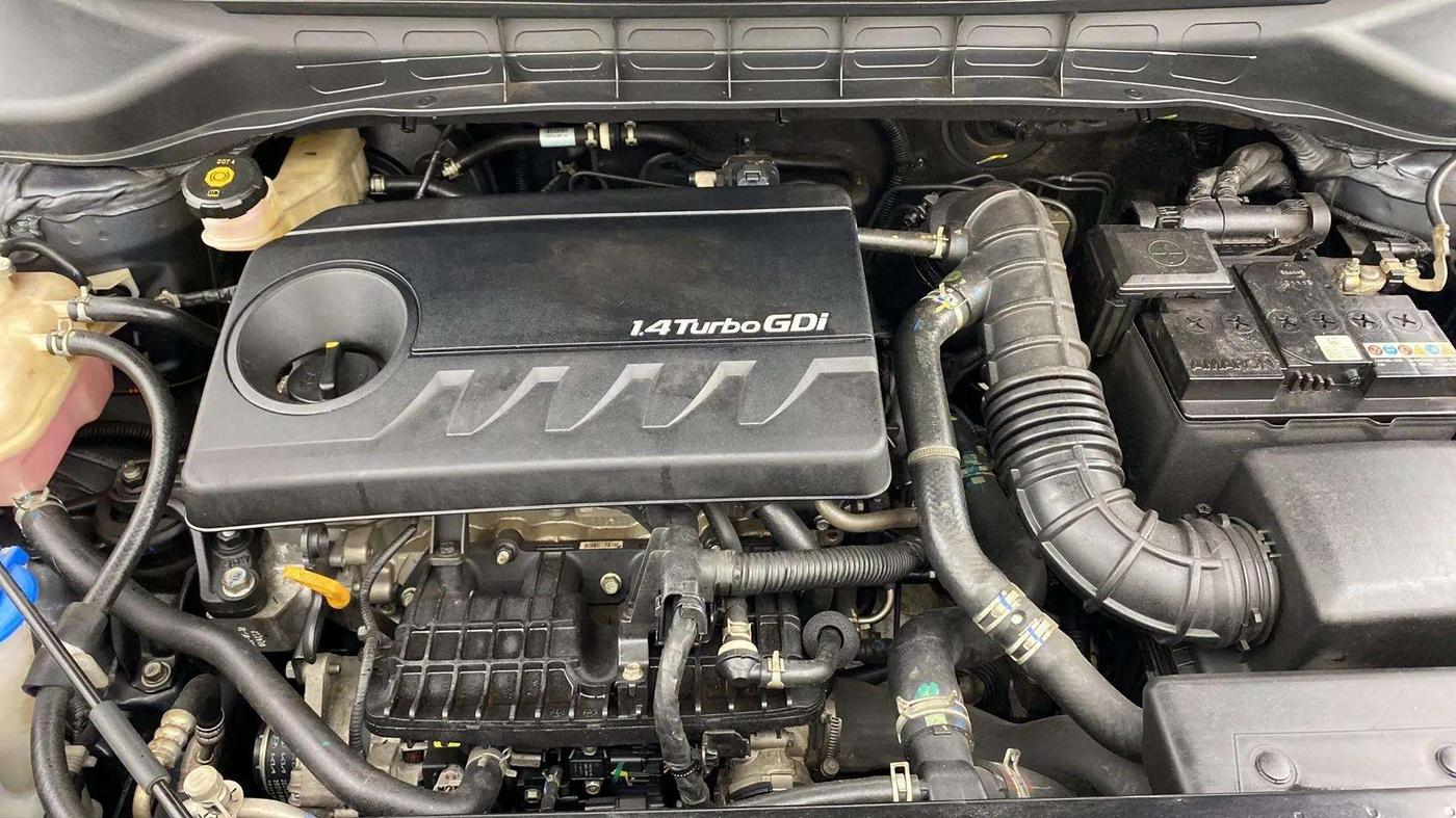 2023 KIA CARENS PRESTIGE 1.4 PETROL 7 STR, Petrol, Manual, 21,123 km, Engine View