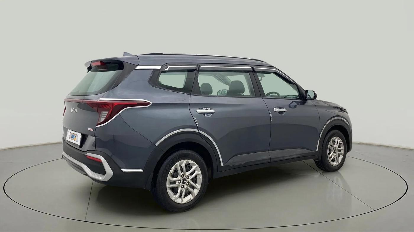 2023 KIA CARENS PRESTIGE 1.4 PETROL 7 STR, Petrol, Manual, 21,123 km, Right Back Diagonal