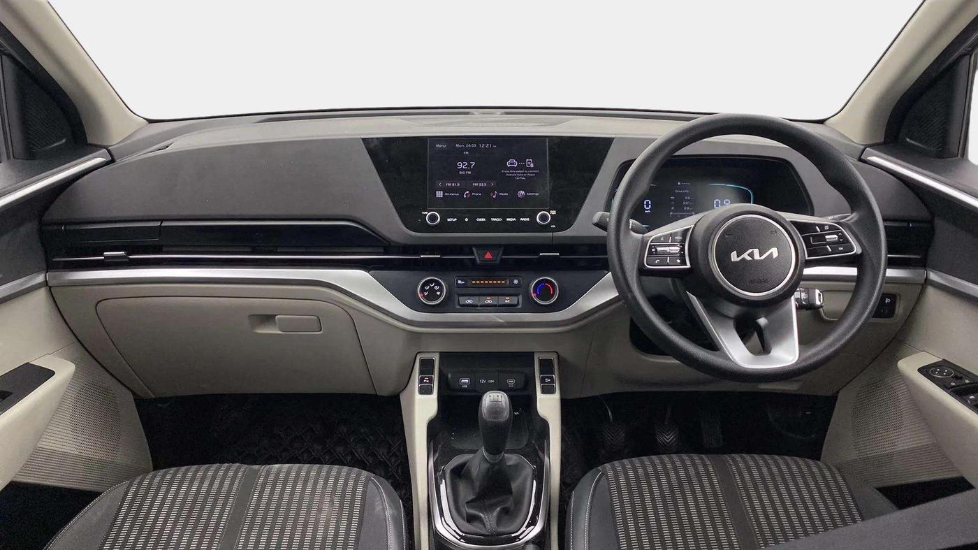 2023 KIA CARENS PRESTIGE 1.4 PETROL 7 STR, Petrol, Manual, 21,123 km, Dashboard