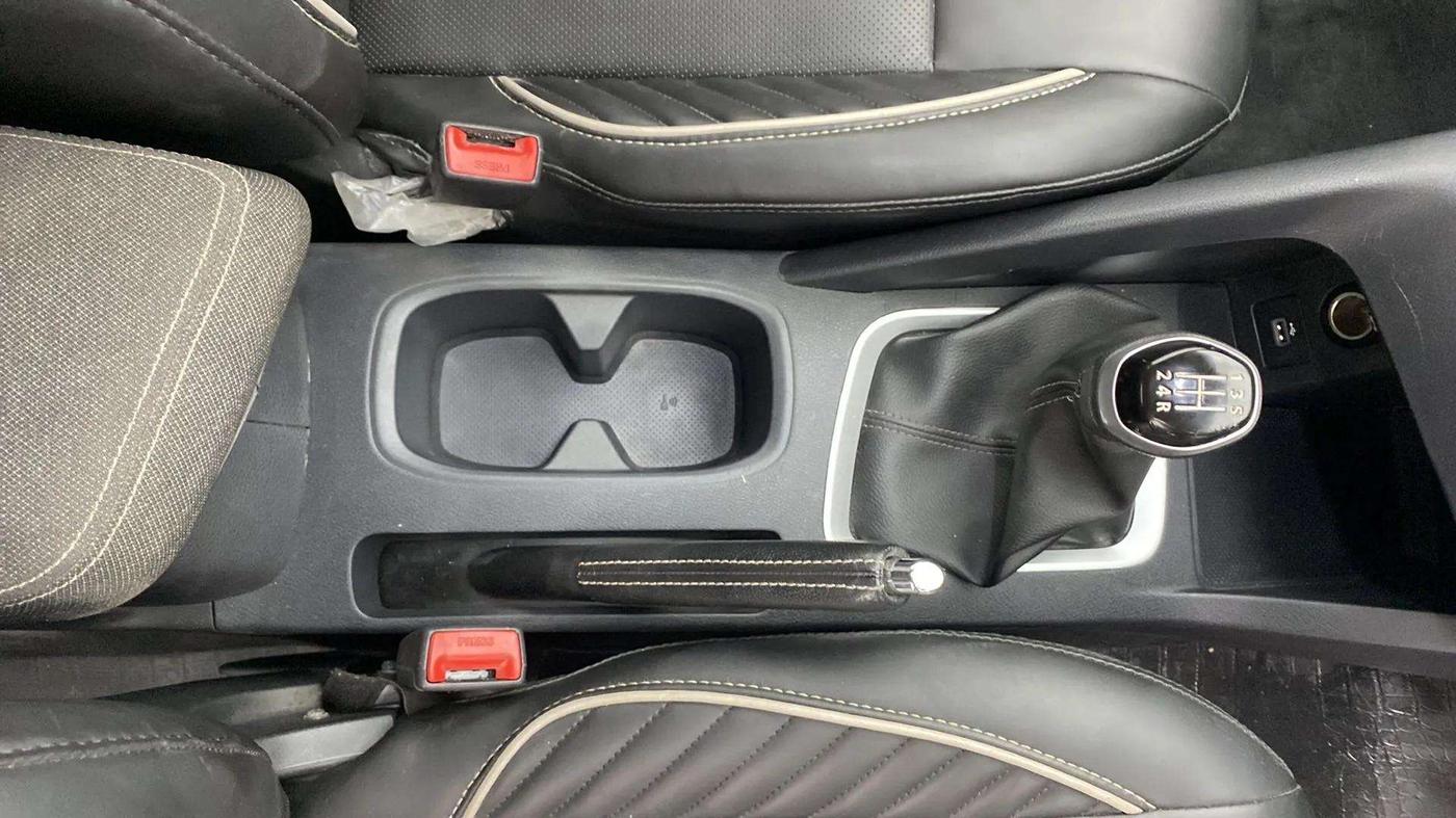 2022 Nissan MAGNITE XV PREMIUM TURBO, Petrol, Manual, 28,568 km, Gear Lever