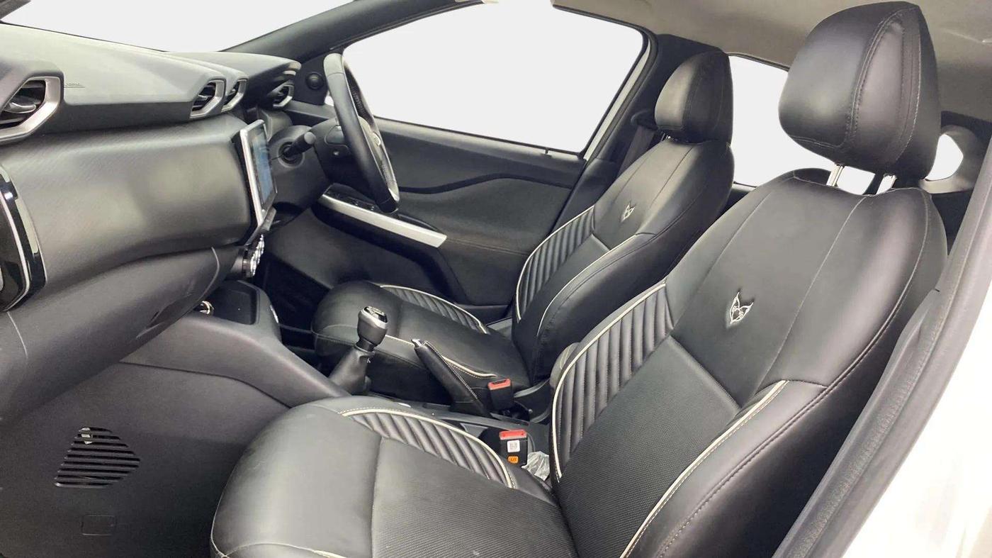 2022 Nissan MAGNITE XV PREMIUM TURBO, Petrol, Manual, 28,568 km, Right Side Front Door Cabin
