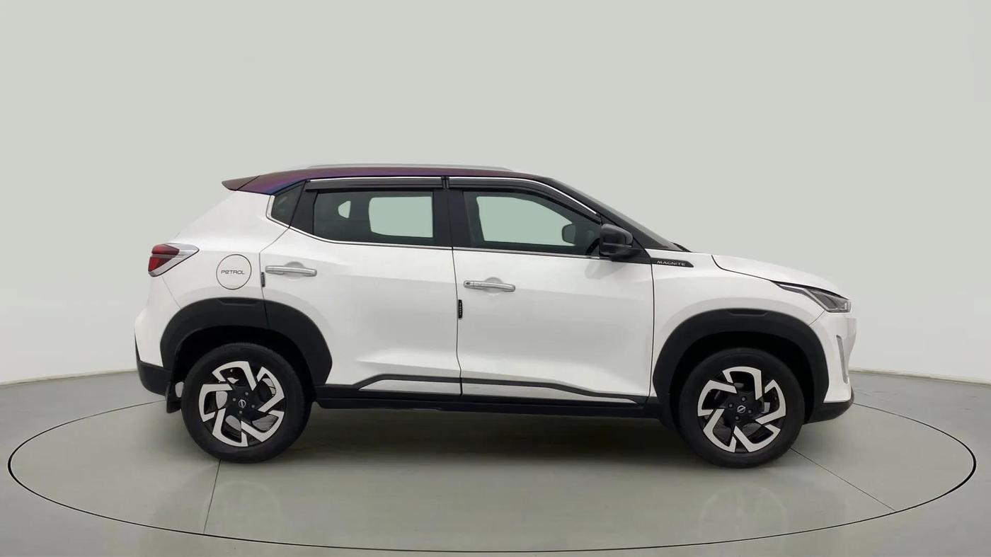2022 Nissan MAGNITE XV PREMIUM TURBO, Petrol, Manual, 28,568 km, Right Side View
