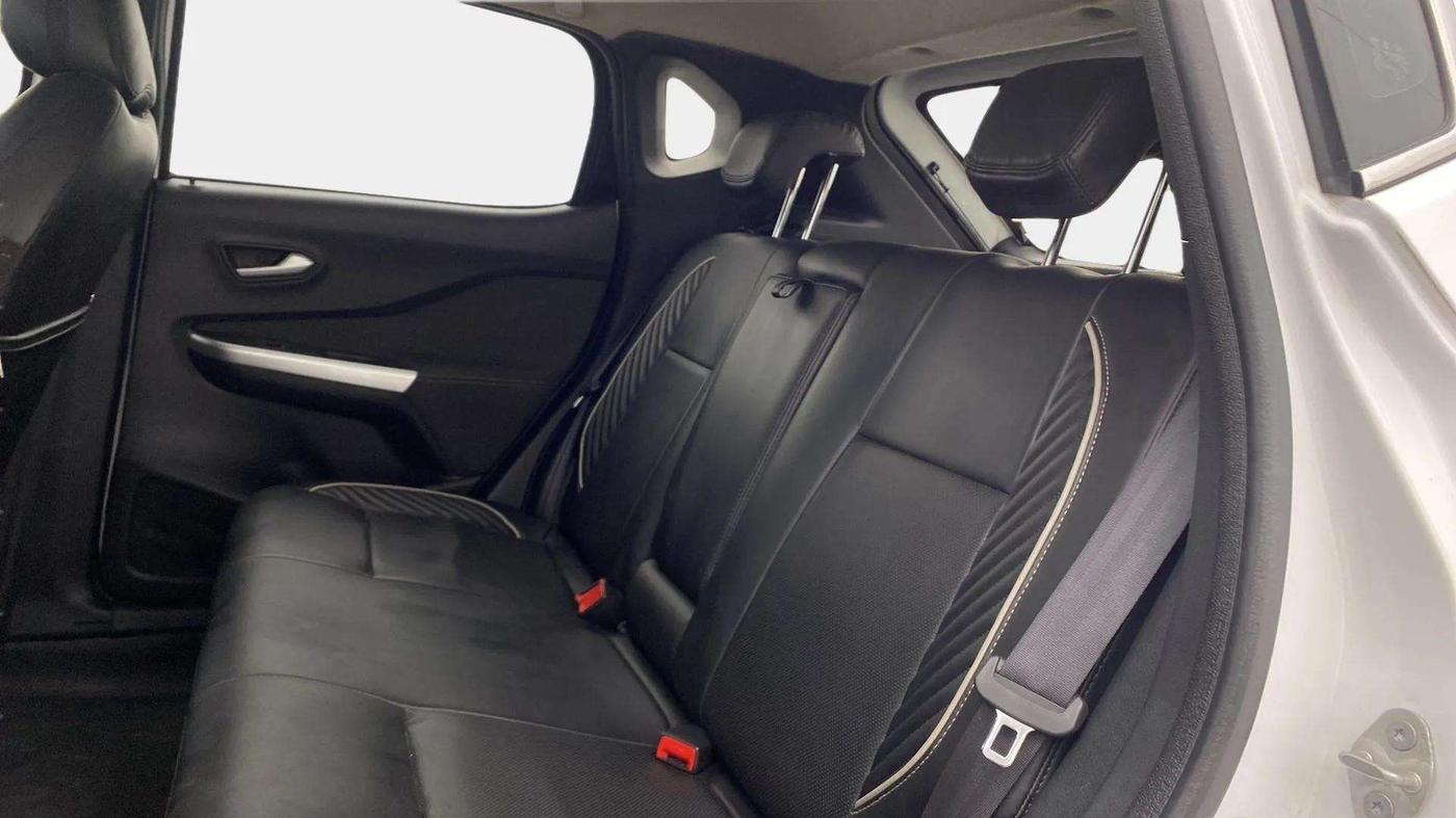 2022 Nissan MAGNITE XV PREMIUM TURBO, Petrol, Manual, 28,568 km, Right Side Rear Door Cabin