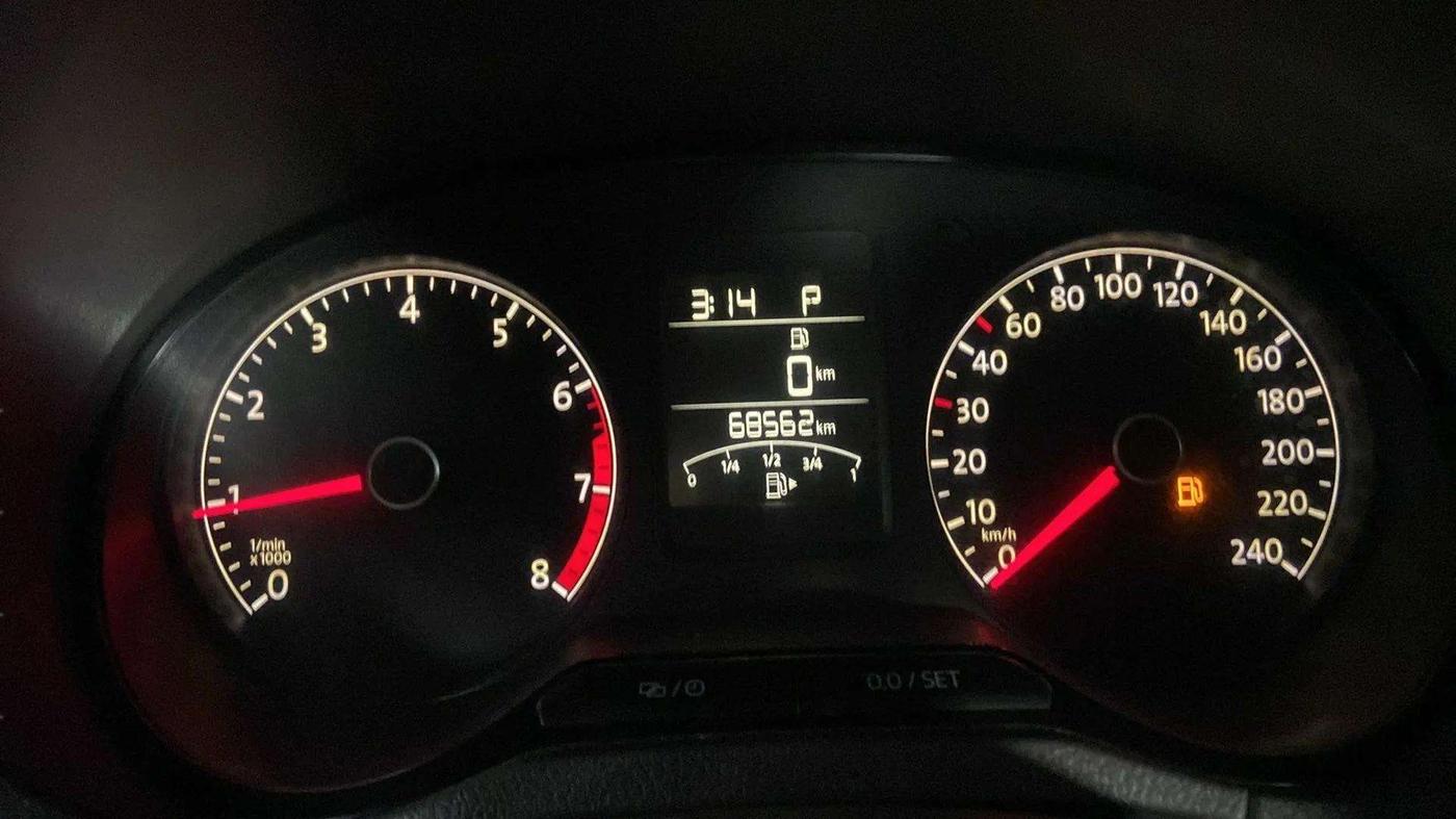 2016 Volkswagen Vento HIGHLINE PETROL AT, Petrol, Automatic, 68,877 km, Odometer Image