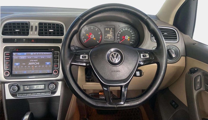 2016 Volkswagen Vento HIGHLINE PETROL AT, Petrol, Automatic, 68,523 km, Steering Wheel Close Up