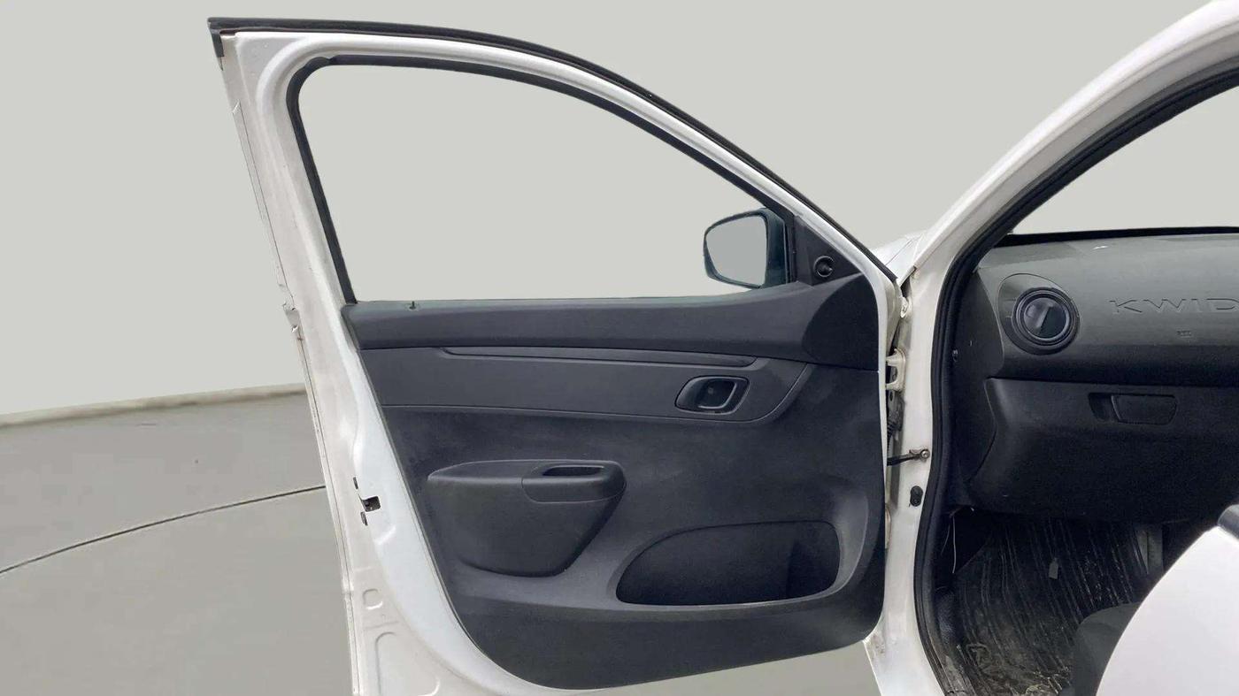 2022 Renault Kwid RXL, Petrol, Manual, 76,409 km, LHS Front Door