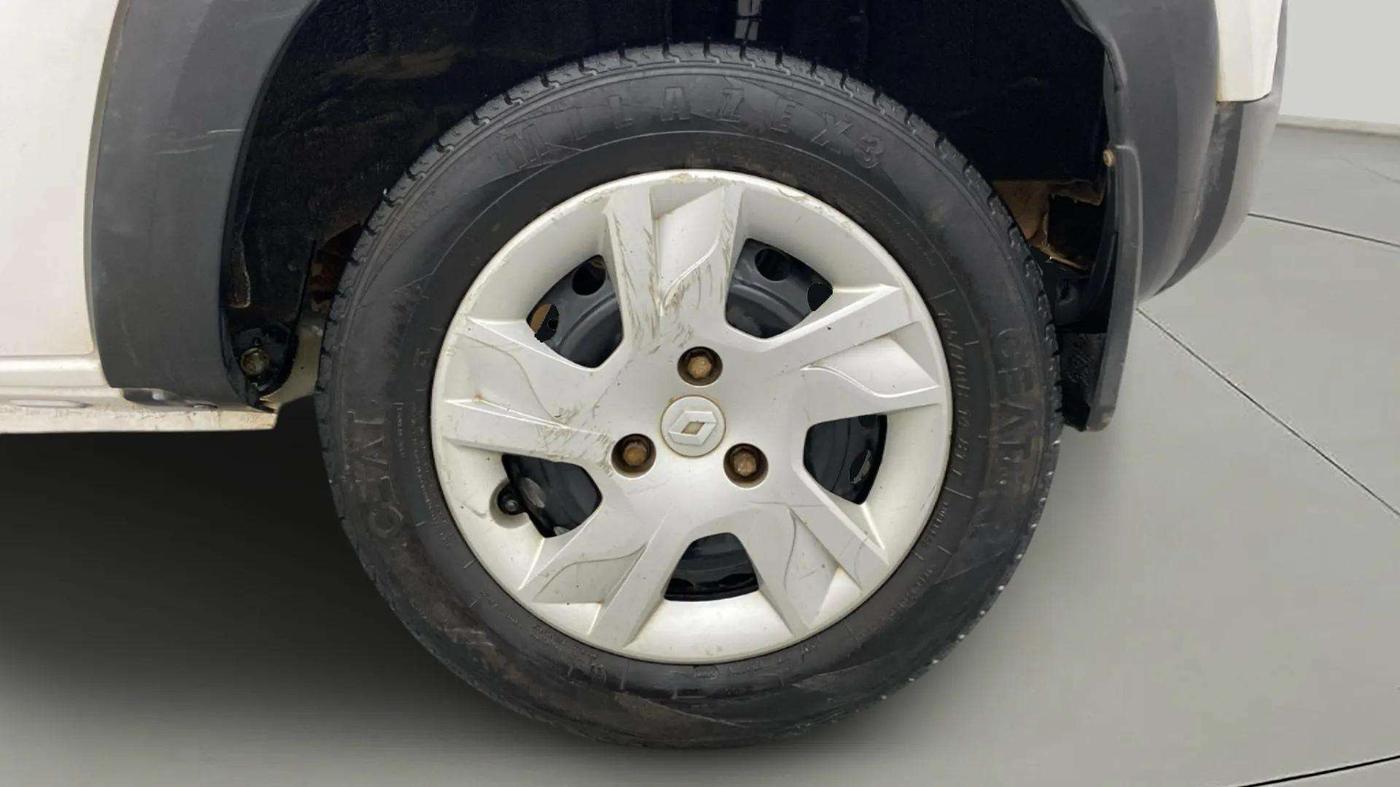 2022 Renault Kwid RXL, Petrol, Manual, 76,409 km, Left Rear Wheel