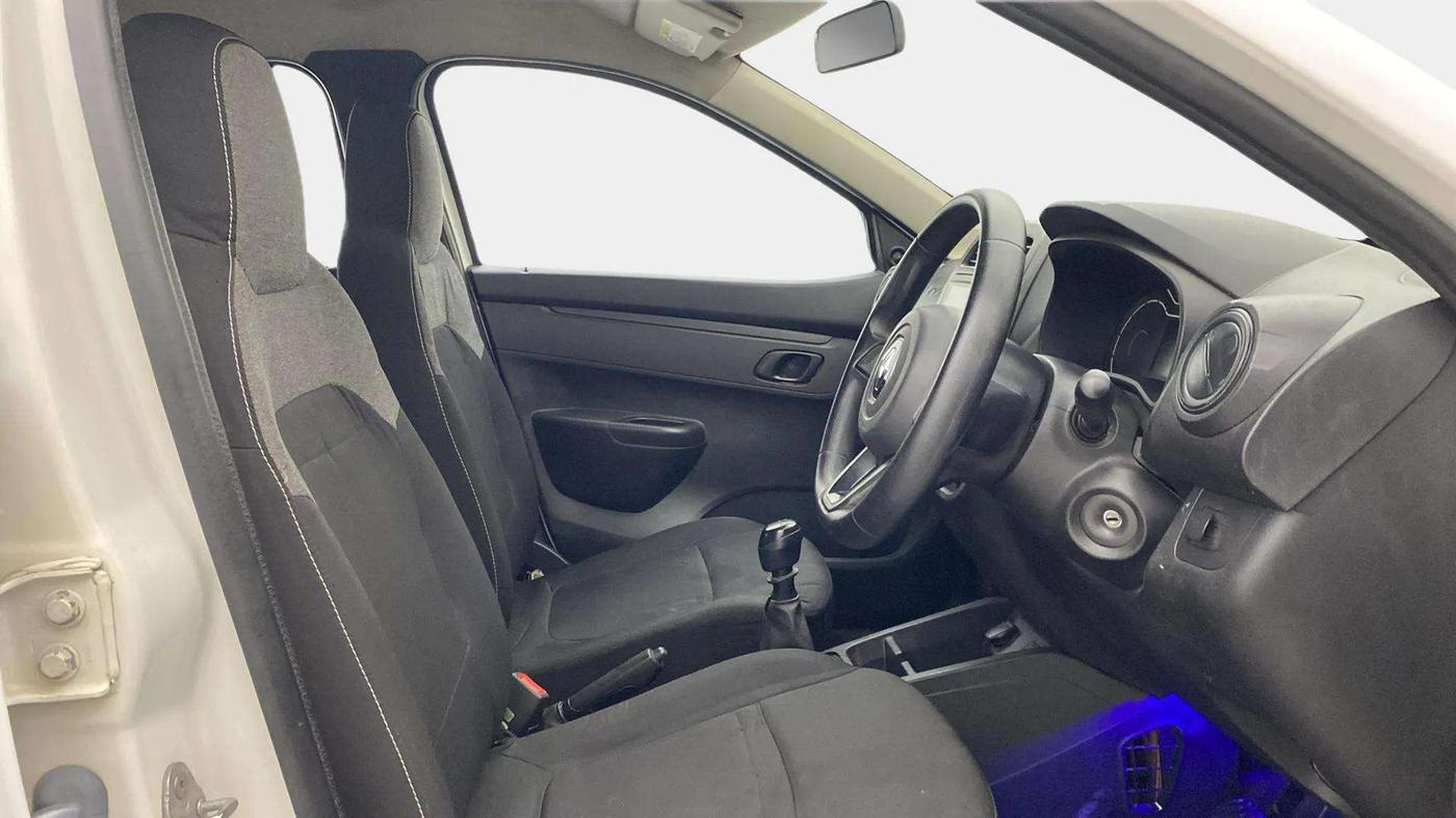 2022 Renault Kwid RXL, Petrol, Manual, 76,409 km, Right Side Front Door Cabin