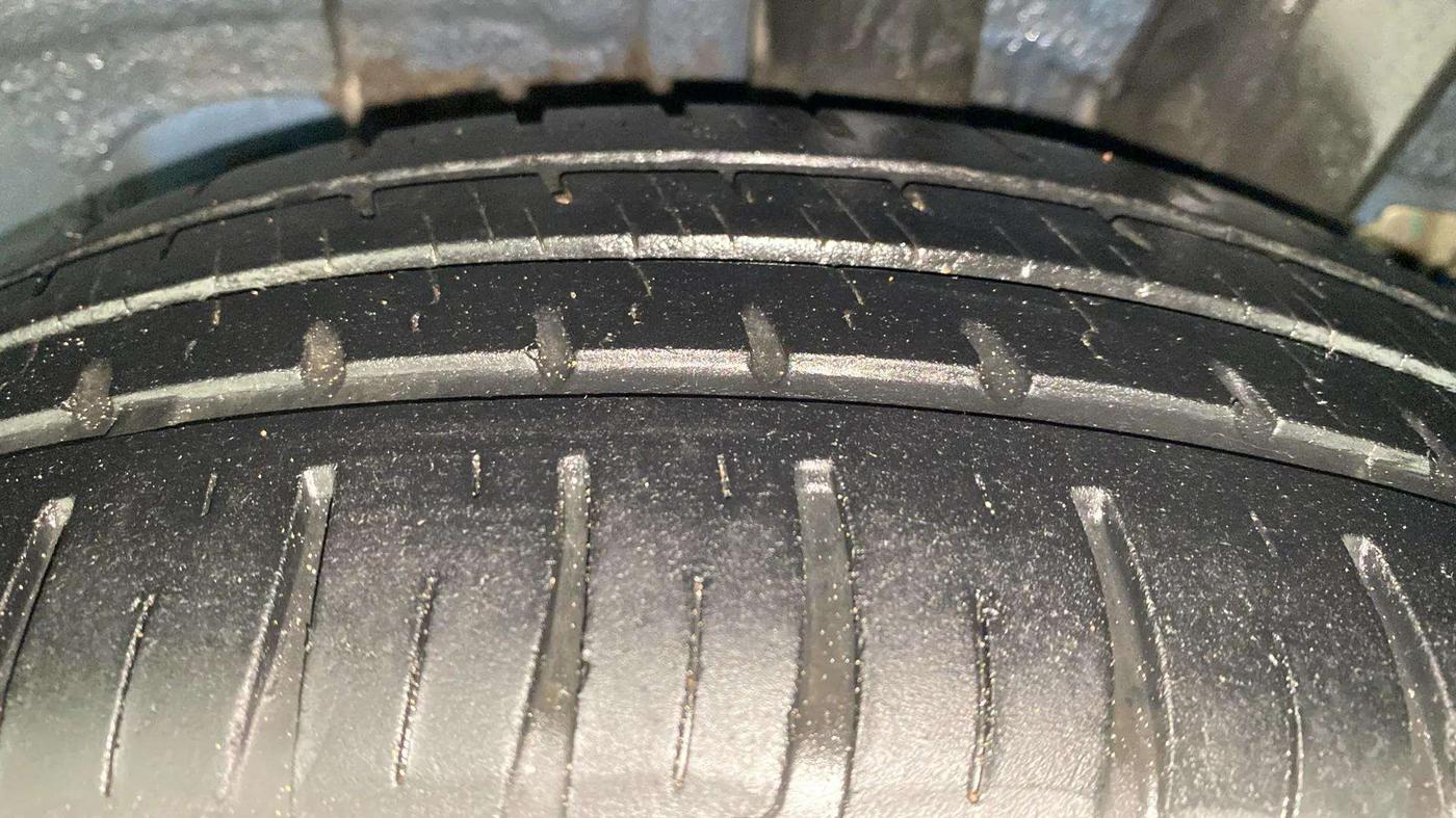 2019 Hyundai Grand i10 SPORTZ 1.2 KAPPA VTVT, Petrol, Manual, 24,234 km, Left Rear Tyre Tread