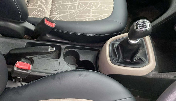 2019 Hyundai Grand i10 SPORTZ 1.2 KAPPA VTVT, Petrol, Manual, 24,234 km, Gear Lever