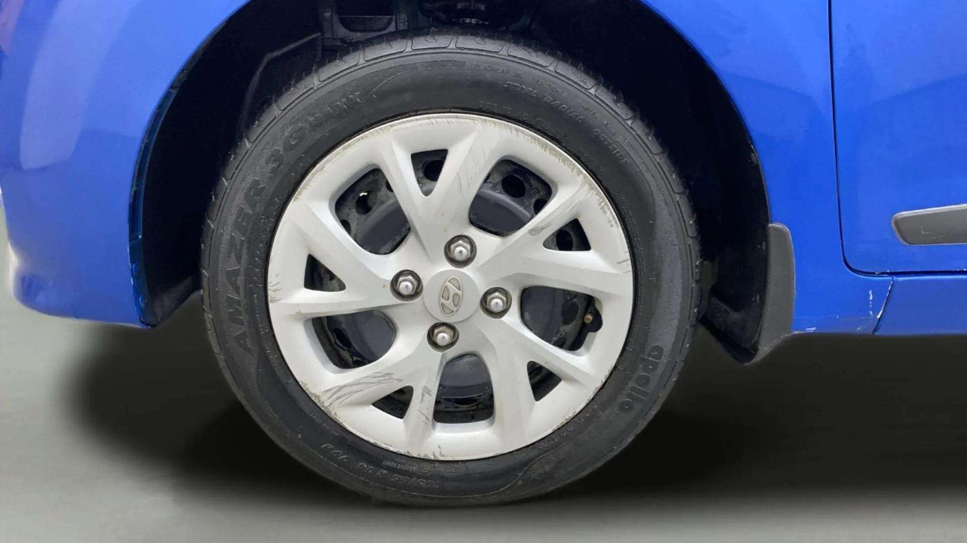 2019 Hyundai Grand i10 SPORTZ 1.2 KAPPA VTVT, Petrol, Manual, 24,234 km, Left Front Wheel