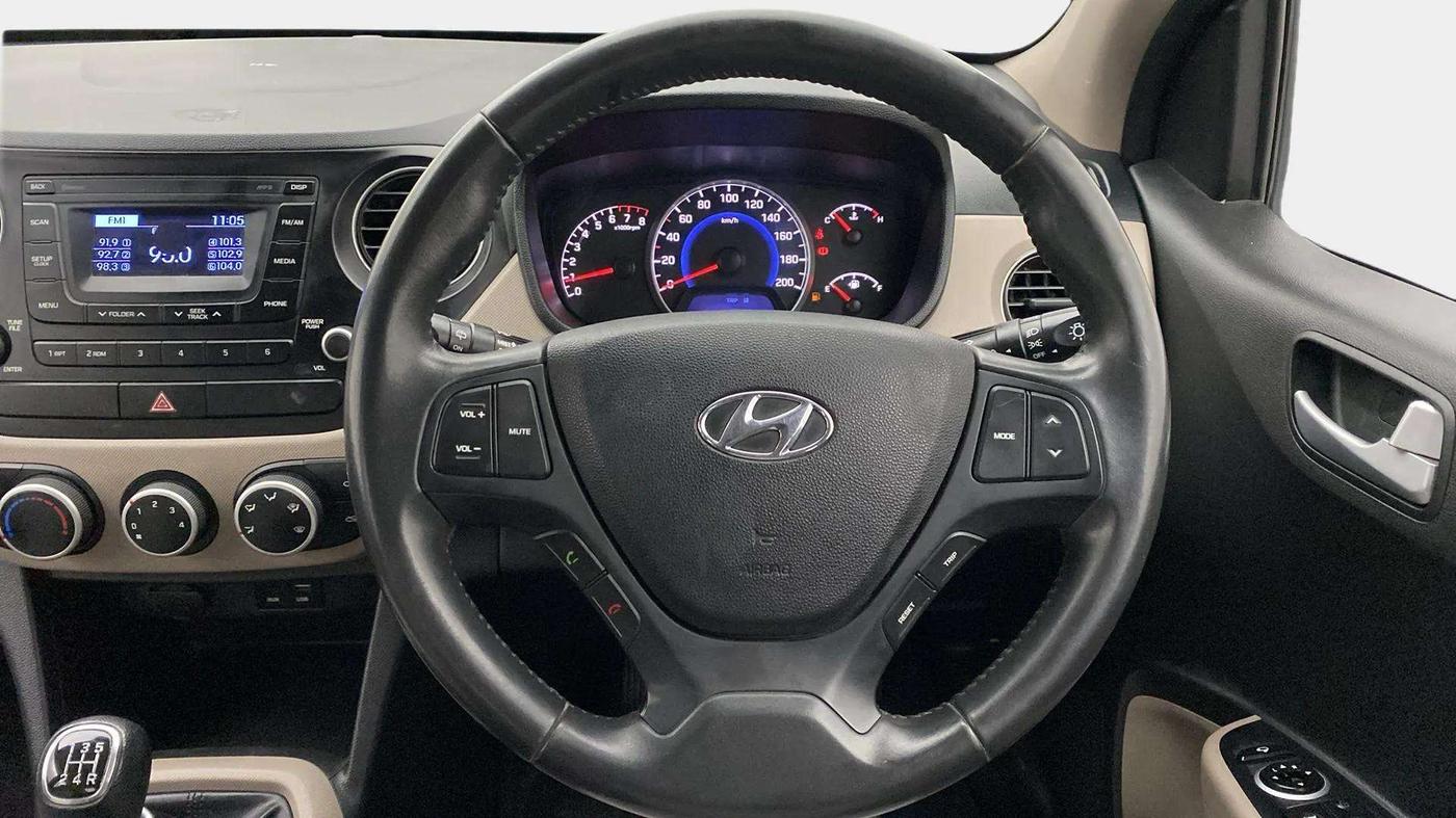 2016 Hyundai Grand i10 ASTA (O) 1.2 KAPPA VTVT, Petrol, Manual, 57,975 km, Steering Wheel Close Up