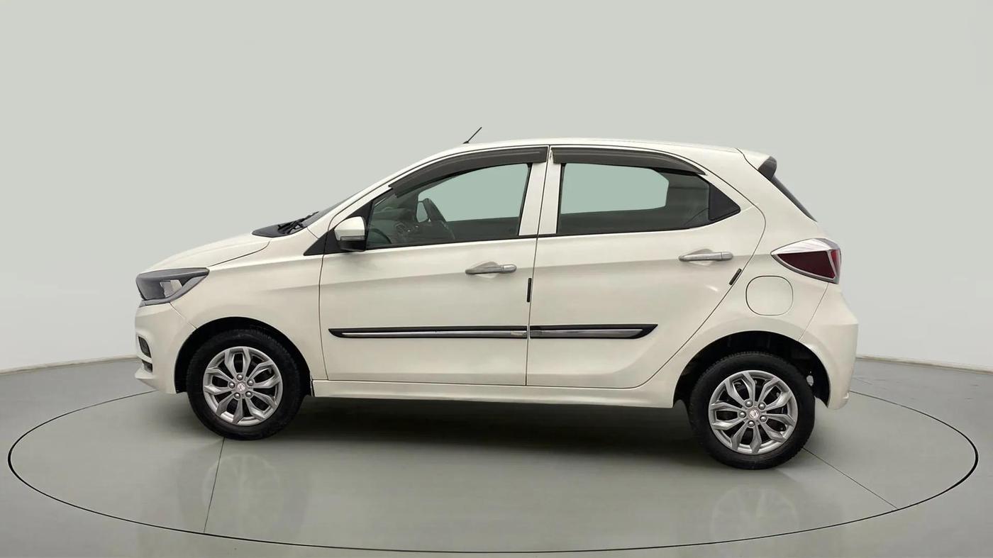 2021 Tata Tiago XT PETROL, CNG, Manual, 80,052 km, Left Side