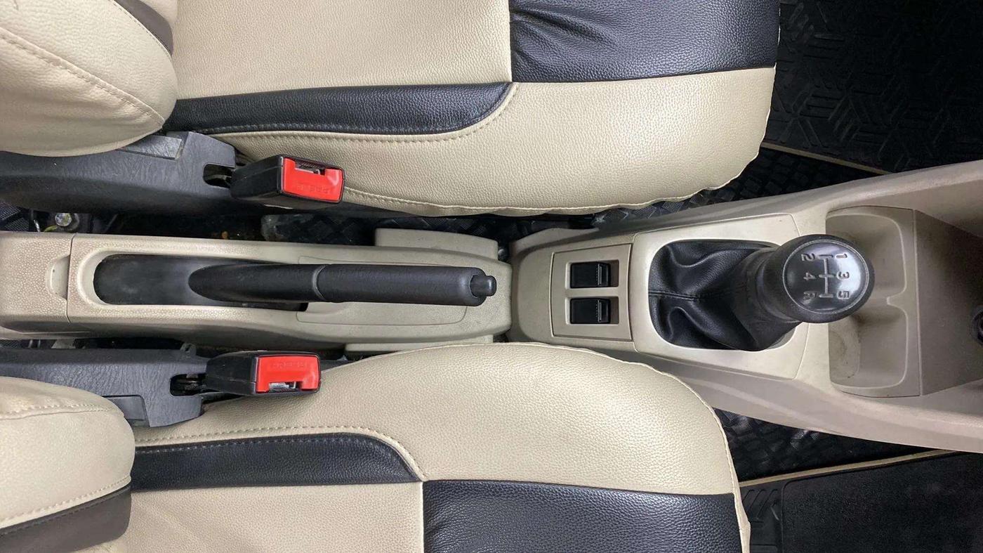2019 Maruti Alto VXI, Petrol, Manual, 23,716 km, Gear Lever