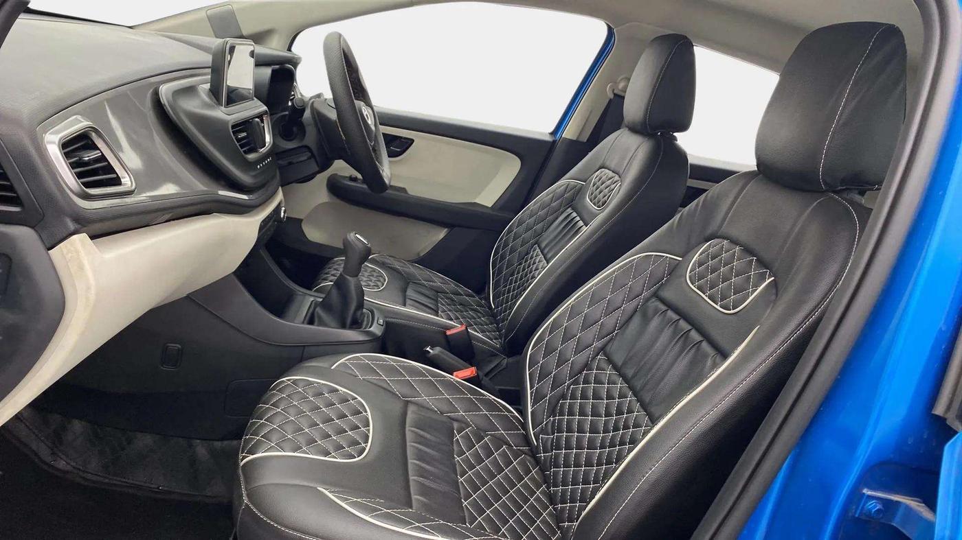 2021 Tata ALTROZ XT PETROL, Petrol, Manual, 32,870 km, Right Side Front Door Cabin