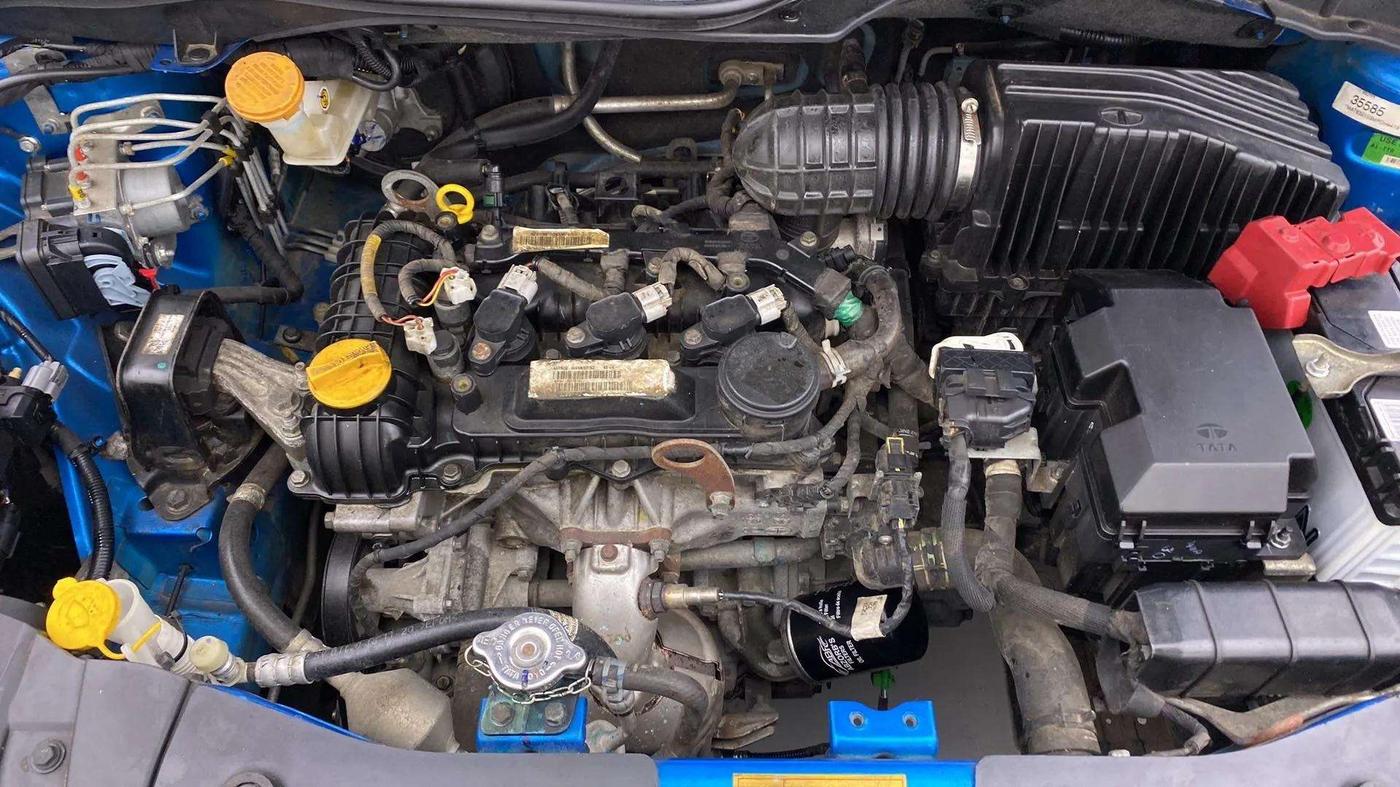 2021 Tata ALTROZ XT PETROL, Petrol, Manual, 32,870 km, Engine View