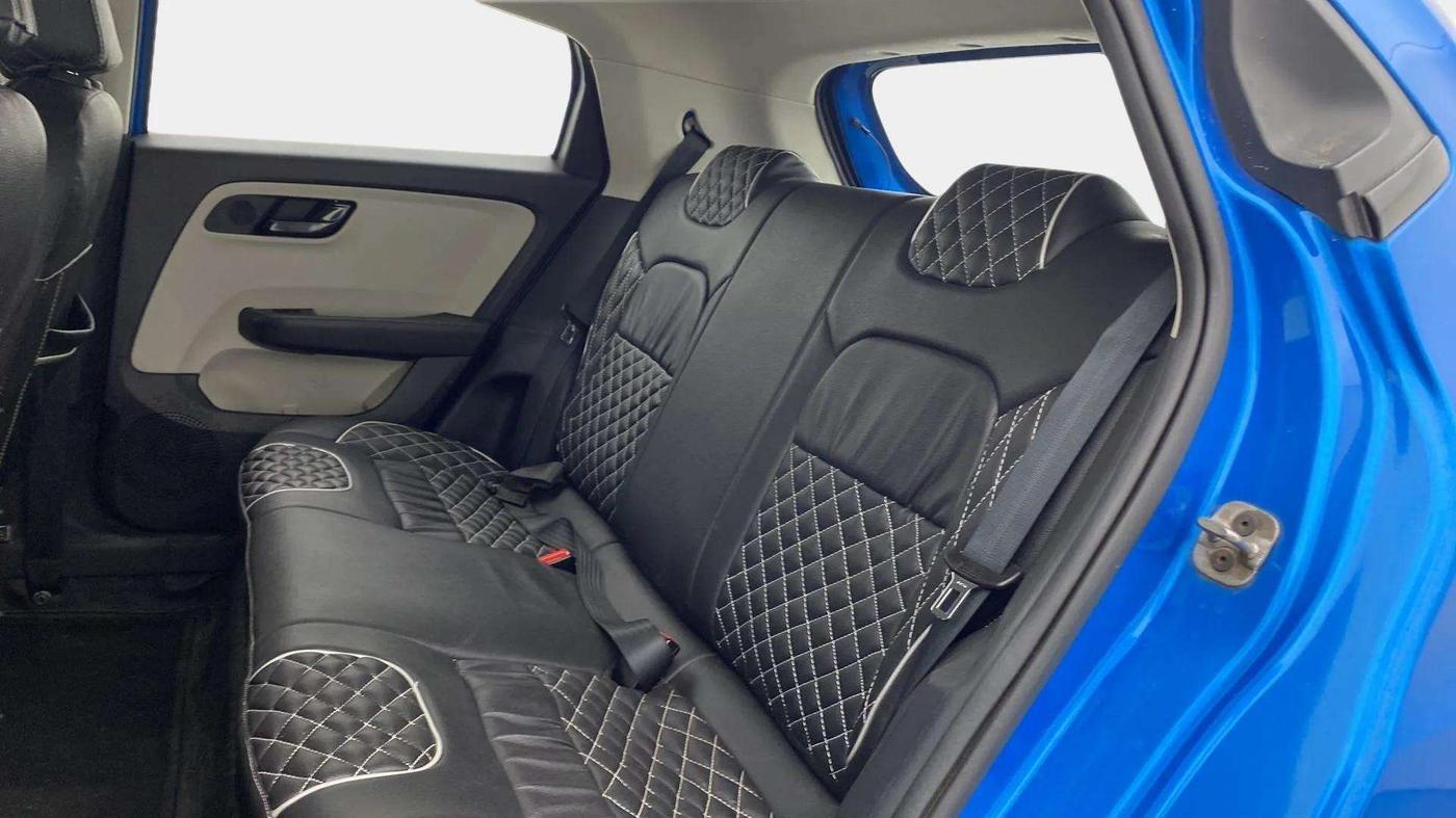 2021 Tata ALTROZ XT PETROL, Petrol, Manual, 32,870 km, Right Side Rear Door Cabin