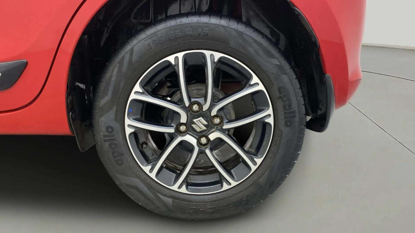 2018 Maruti Swift ZXI PLUS, Petrol, Manual, 25,415 km, Left Rear Wheel