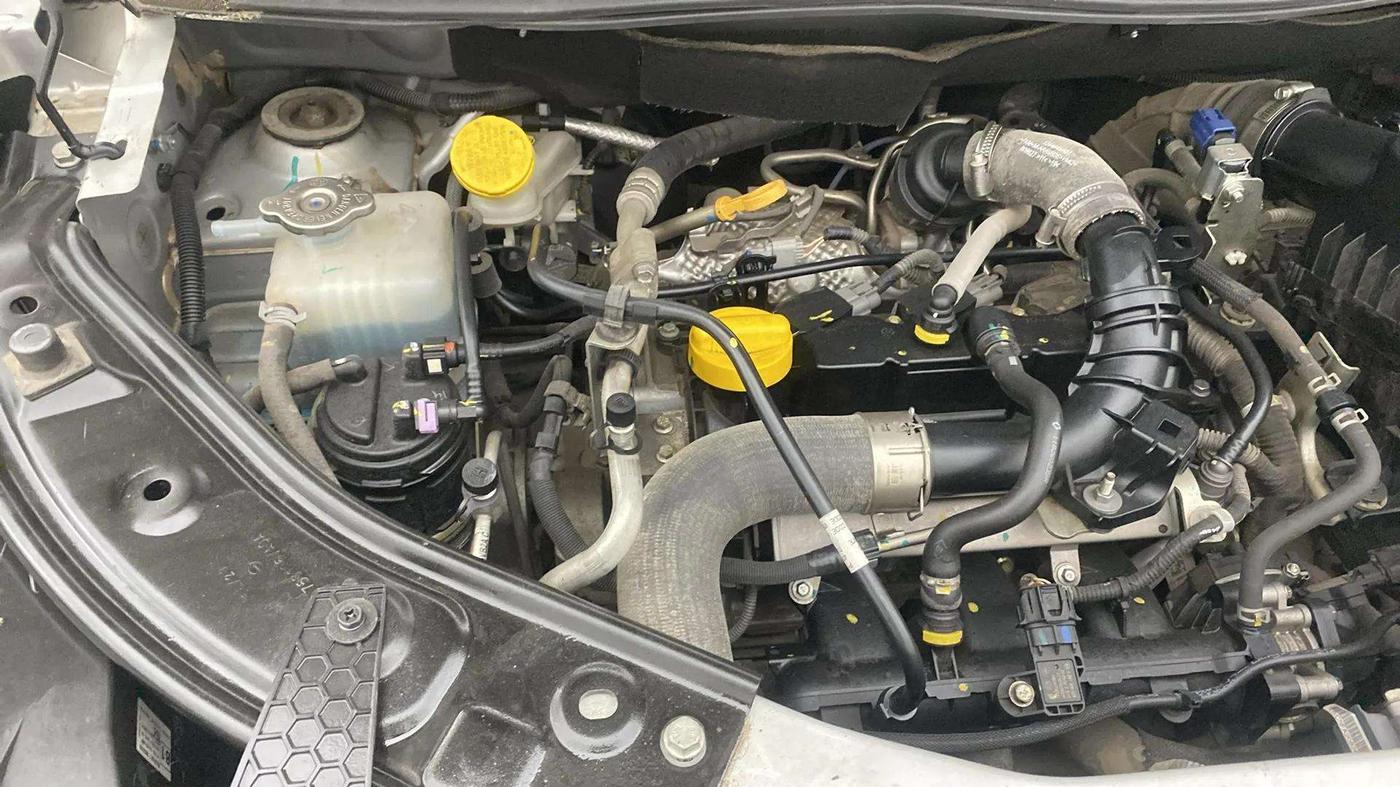 2021 Nissan MAGNITE XL TURBO CVT, Petrol, Automatic, 23,586 km, Engine View - Right