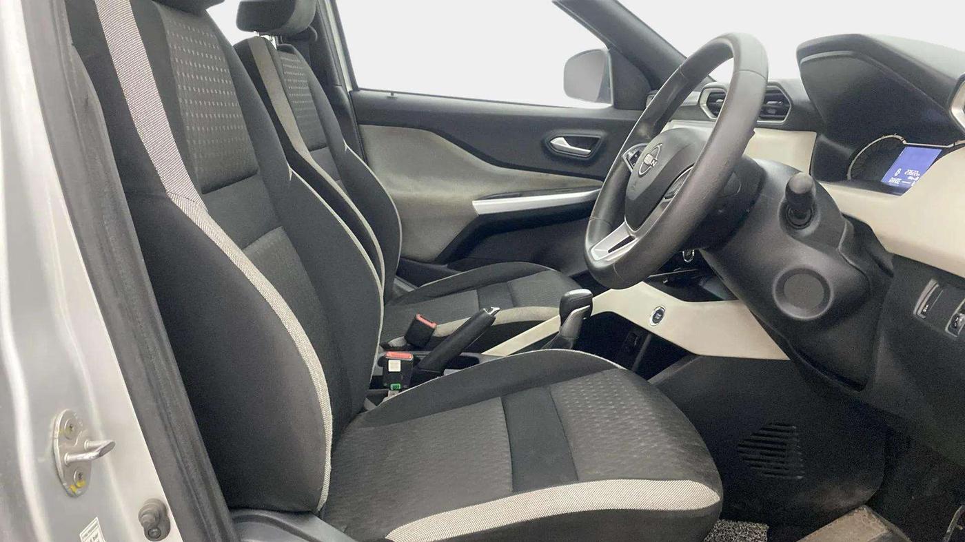 2021 Nissan MAGNITE XL TURBO CVT, Petrol, Automatic, 23,586 km, Right Side Front Door Cabin
