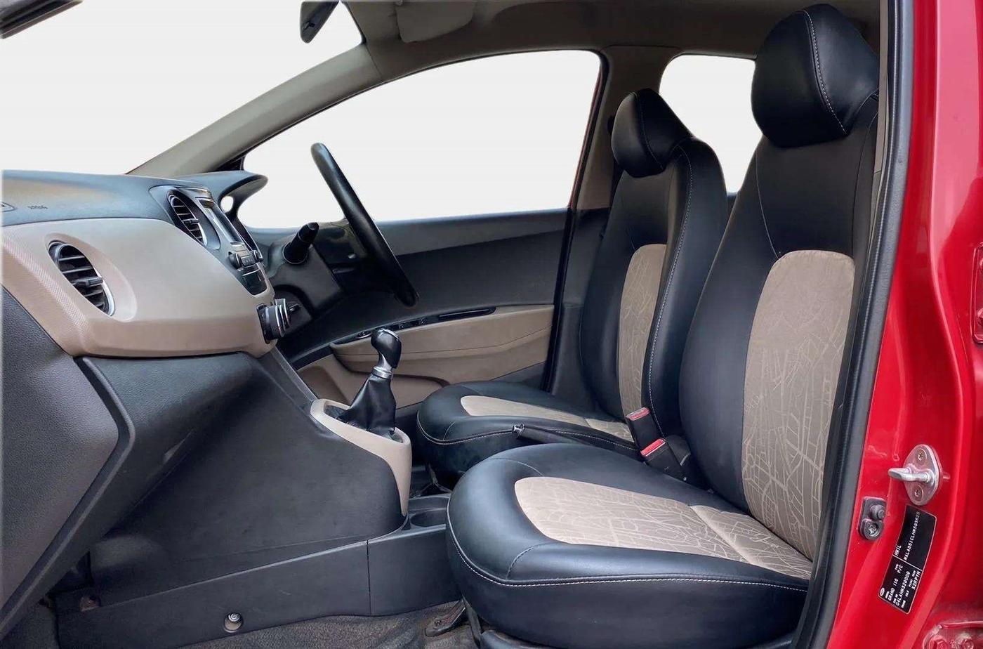 2017 Hyundai Grand i10 SPORTZ 1.2 KAPPA VTVT, Petrol, Manual, 75,228 km, Right Side Front Door Cabin