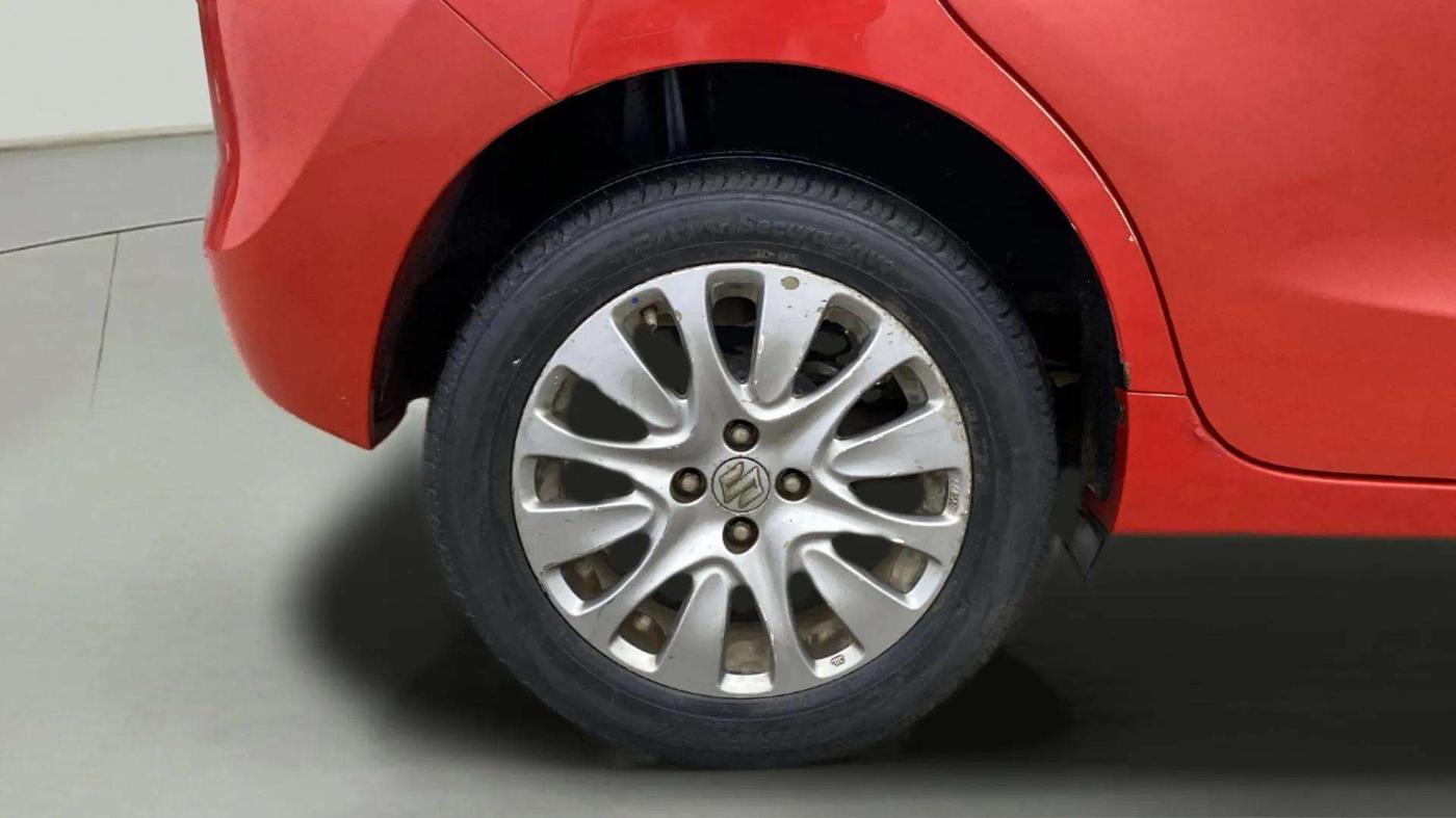 2016 Maruti Baleno ZETA PETROL 1.2, Petrol, Manual, 44,501 km, Right Rear Wheel