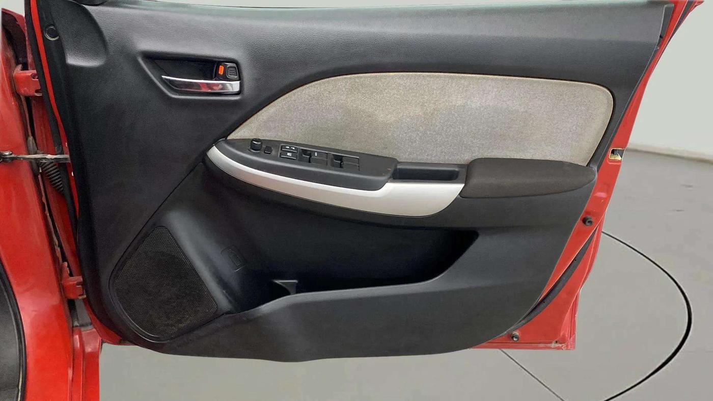 2016 Maruti Baleno ZETA PETROL 1.2, Petrol, Manual, 44,501 km, Driver Side Door Panels Control