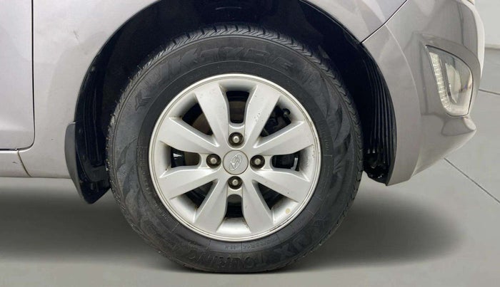 2014 Hyundai i20 SPORTZ 1.2, Petrol, Manual, 64,054 km, Right Front Wheel