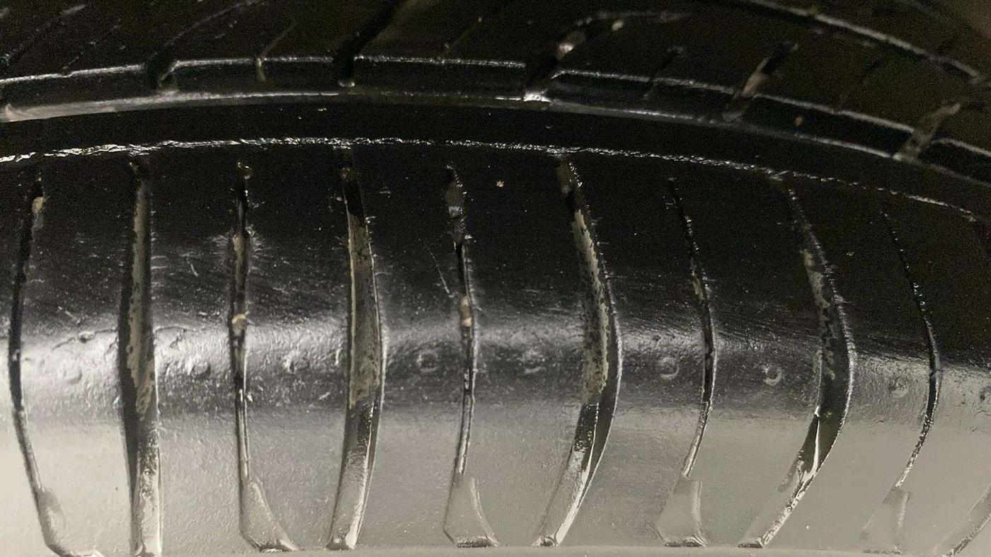 2014 Maruti Wagon R Stingray VXI, Petrol, Manual, 85,531 km, Left Front Tyre Tread
