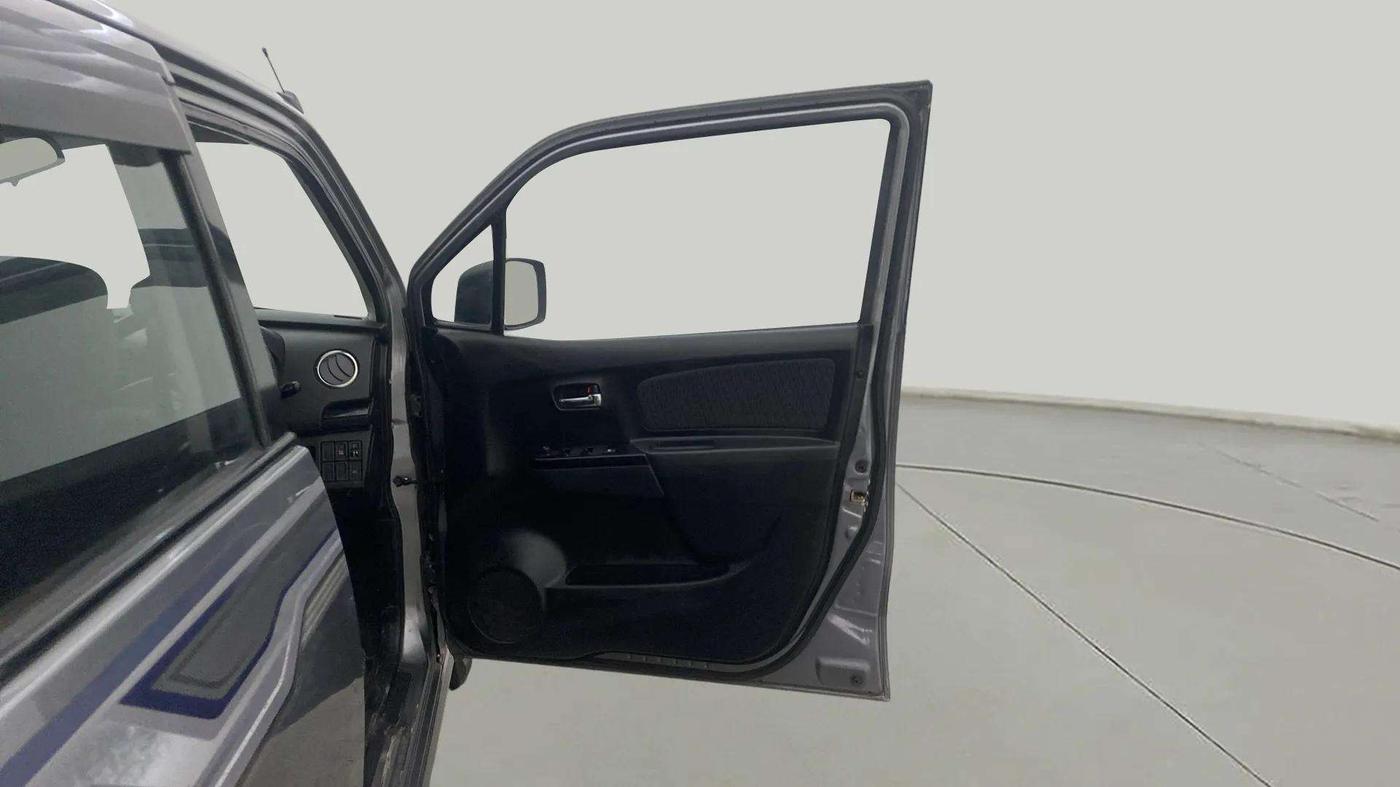 2014 Maruti Wagon R Stingray VXI, Petrol, Manual, 85,531 km, RHS Front Door