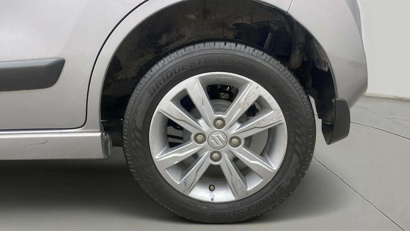 2014 Maruti Wagon R Stingray VXI, Petrol, Manual, 85,531 km, Left Rear Wheel