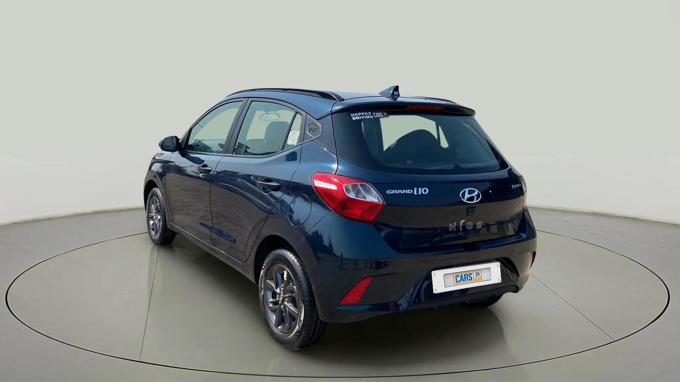 2022 Hyundai GRAND I10 NIOS SPORTZ AMT 1.2 KAPPA VTVT, Petrol, Automatic, 31,988 km, Left Back Diagonal