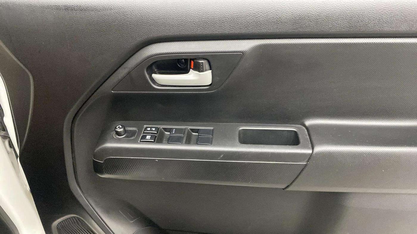 2023 Maruti New Wagon-R VXI 1.0, Petrol, Manual, 10,298 km, Driver Side Door Panels Control