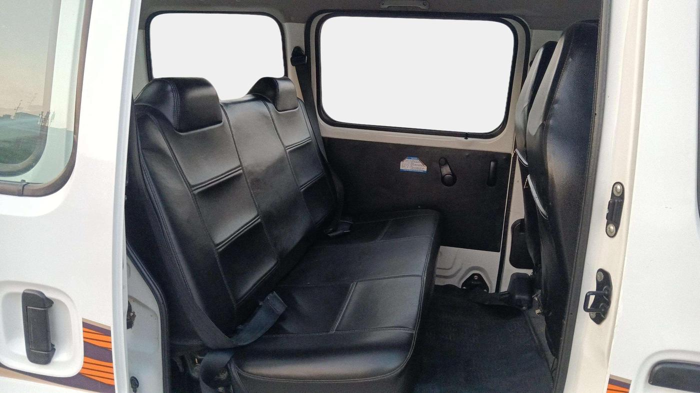 2022 Maruti Eeco 5 STR AC CNG (O), CNG, Manual, 59,572 km, Right Side Rear Door Cabin