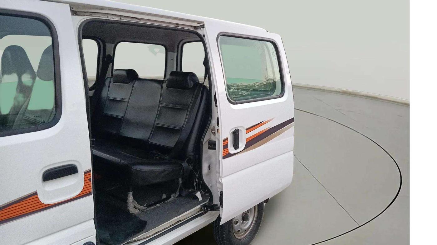 2022 Maruti Eeco 5 STR AC CNG (O), CNG, Manual, 59,572 km, LHS Rear Door