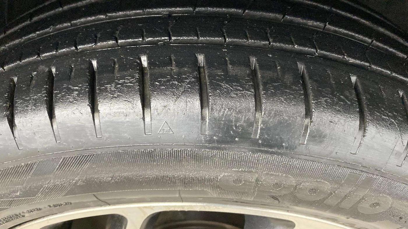 2019 Maruti Baleno ALPHA CVT PETROL 1.2, Petrol, Automatic, 34,599 km, Right Front Tyre Tread