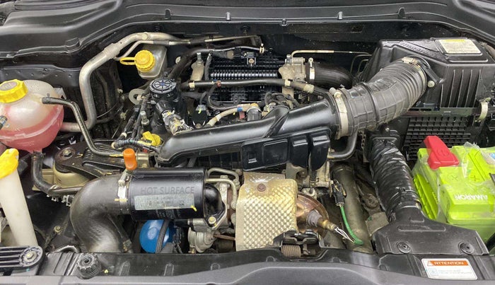 2021 Mahindra XUV300 W8 (O) 1.2 PETROL, Petrol, Manual, 38,186 km, Engine View