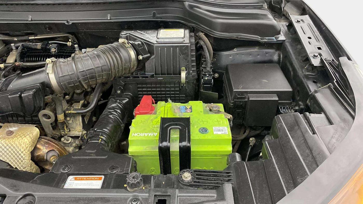 2021 Mahindra XUV300 W8 (O) 1.2 PETROL, Petrol, Manual, 38,186 km, Engine View - Left
