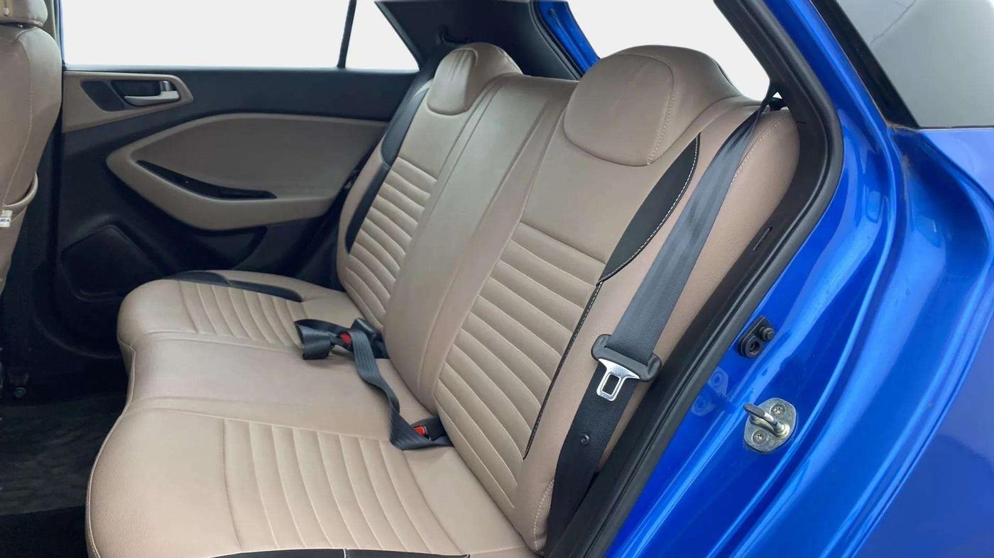 2018 Hyundai Elite i20 ASTA 1.2  CVT, Petrol, Automatic, 41,572 km, Right Side Rear Door Cabin
