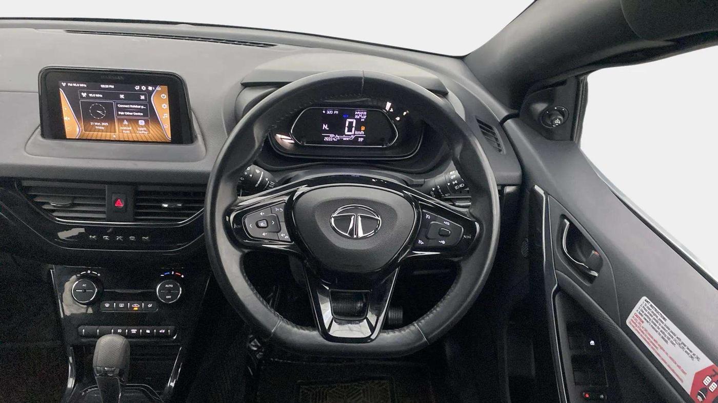 2021 Tata NEXON XZA PLUS (O) PETROL DARK EDITION, Petrol, Automatic, 26,591 km, Steering Wheel Close Up