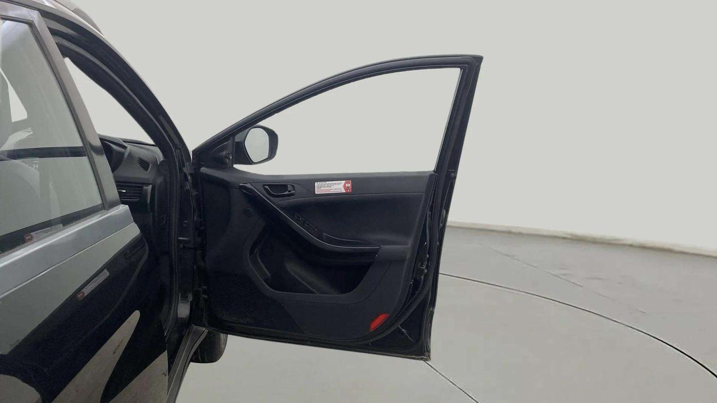 2021 Tata NEXON XZA PLUS (O) PETROL DARK EDITION, Petrol, Automatic, 26,591 km, RHS Front Door