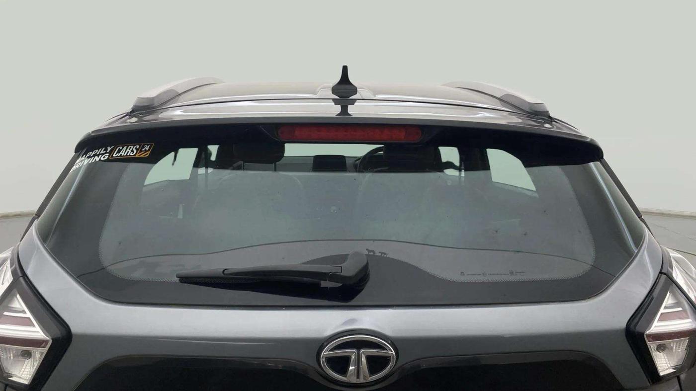 2021 Tata NEXON XZA PLUS (O) PETROL DARK EDITION, Petrol, Automatic, 26,591 km, Rear Windshield