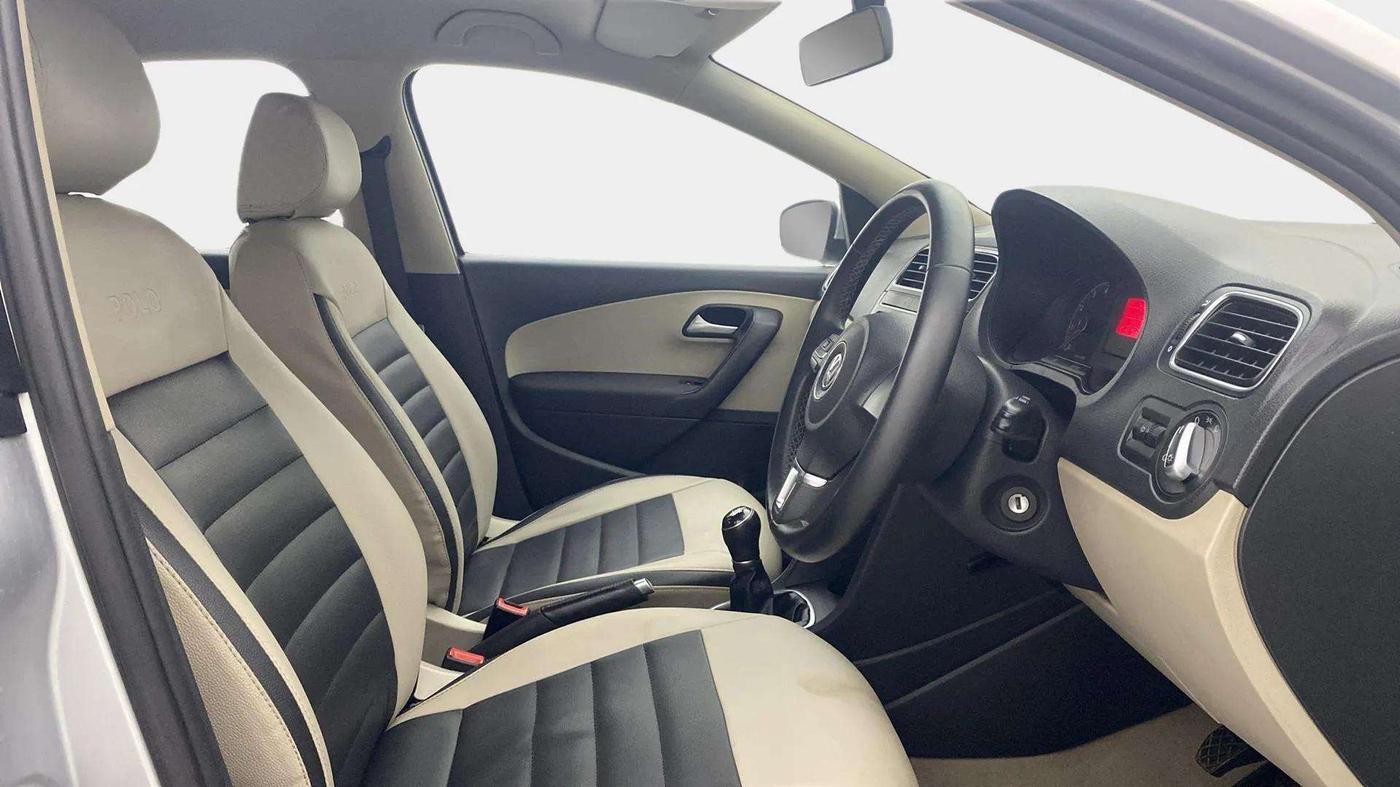 2013 Volkswagen Polo HIGHLINE1.2L, Petrol, Manual, 39,127 km, Right Side Front Door Cabin