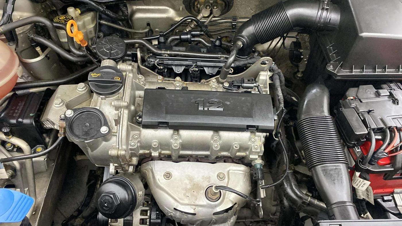 2013 Volkswagen Polo HIGHLINE1.2L, Petrol, Manual, 39,127 km, Engine View