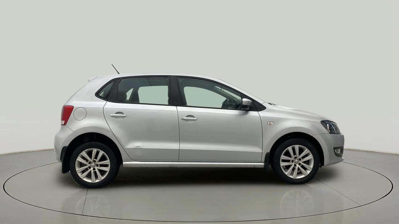 2013 Volkswagen Polo HIGHLINE1.2L, Petrol, Manual, 39,127 km, Right Side View