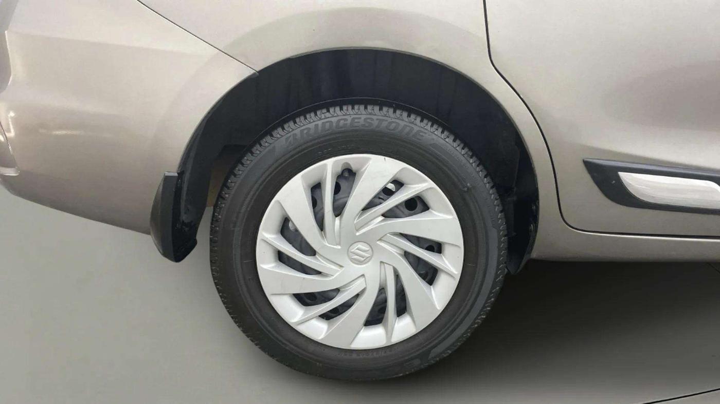 2021 Maruti Ertiga VXI AT SHVS, Petrol, Automatic, 47,165 km, Right Rear Wheel