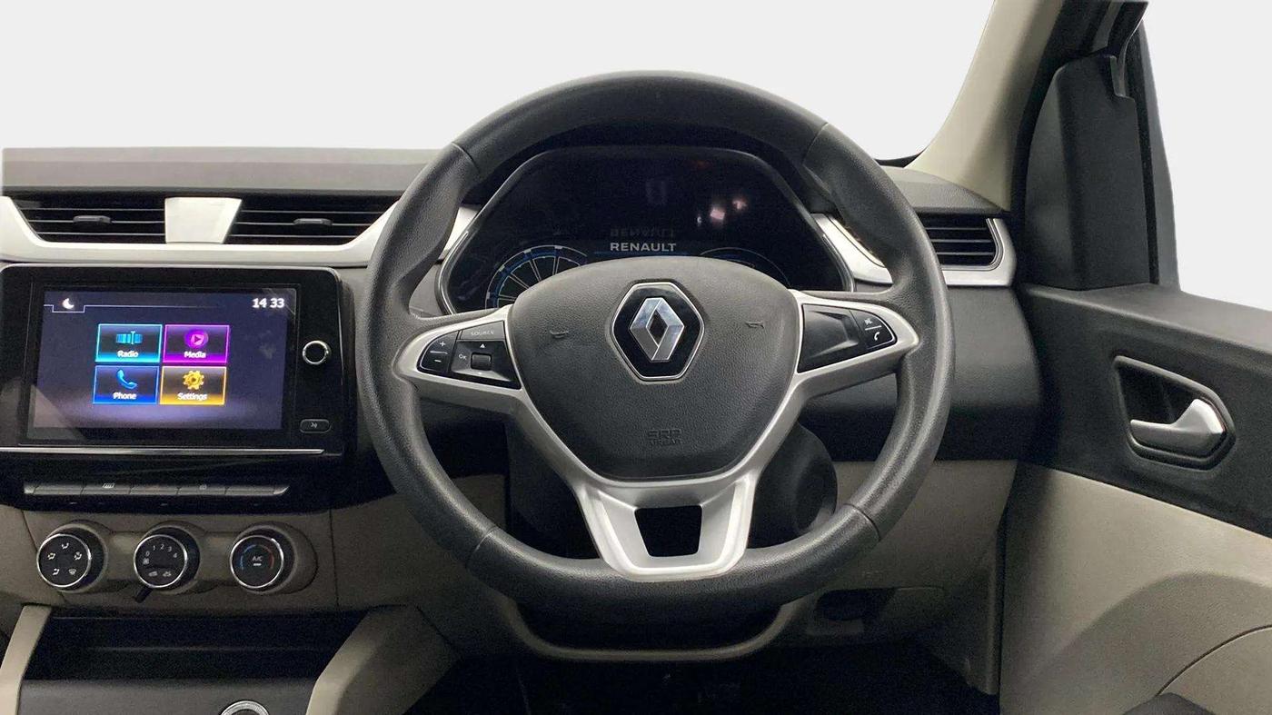 2022 Renault TRIBER RXZ, Petrol, Manual, 17,857 km, Steering Wheel Close Up