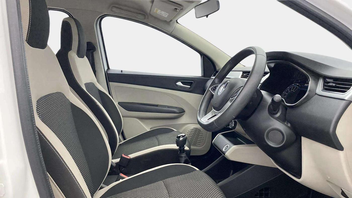 2022 Renault TRIBER RXZ, Petrol, Manual, 17,857 km, Right Side Front Door Cabin