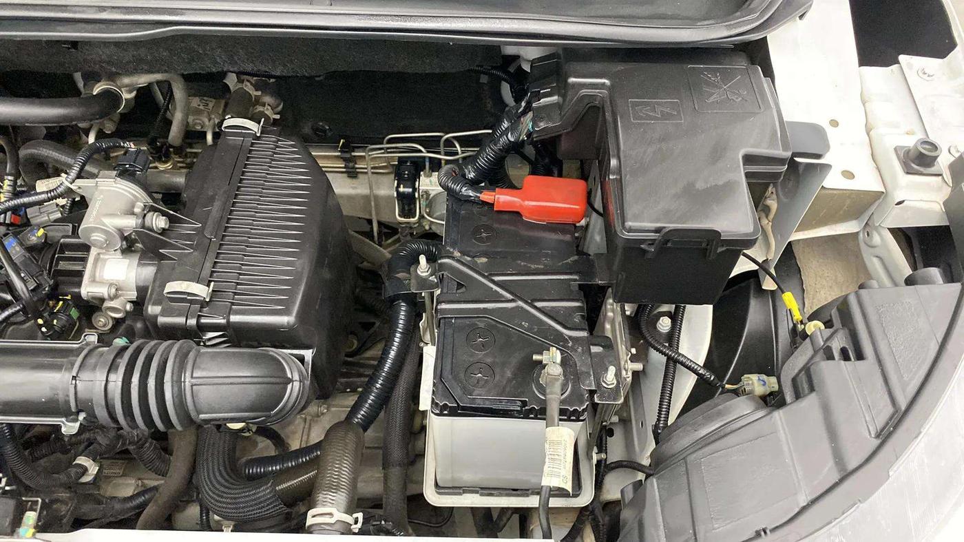 2022 Renault TRIBER RXZ, Petrol, Manual, 17,857 km, Engine View - Left